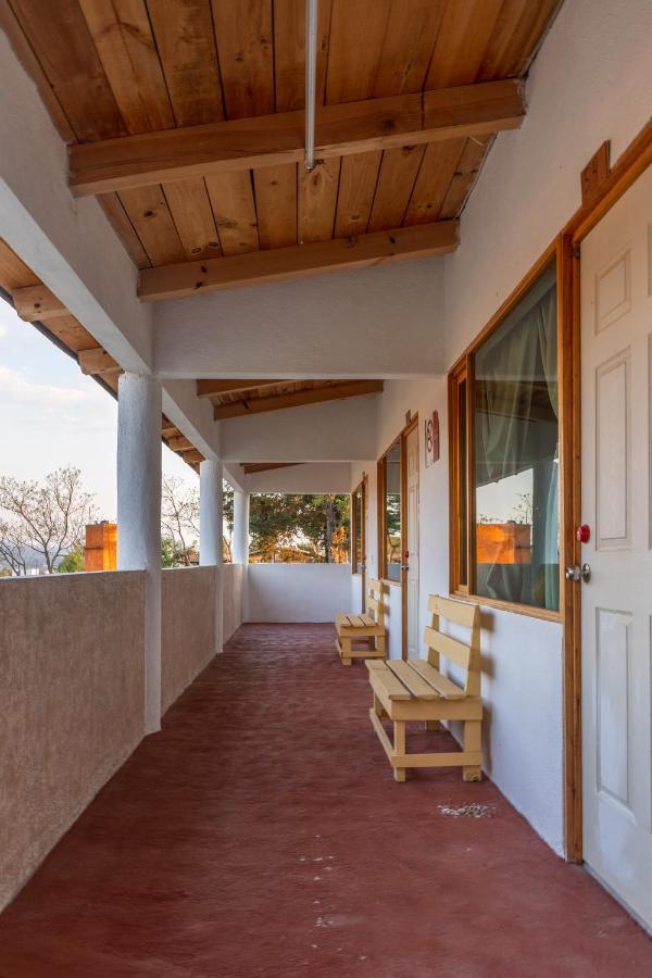Hm Hotel El Rancho Las Margaritas Valle de Bravo Bagian luar foto